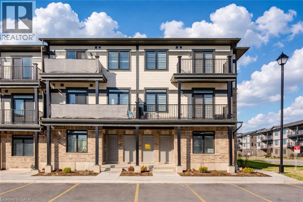 6 LOMOND Lane, Kitchener, Ontario