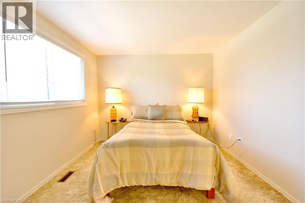 562 Forestwood Crescent, Burlington, Ontario  L7L 4K3 - Photo 14 - 40813267