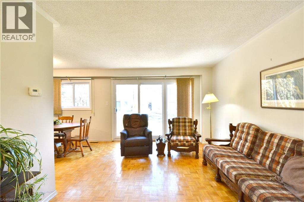 562 Forestwood Crescent, Burlington, Ontario  L7L 4K3 - Photo 6 - 40813267