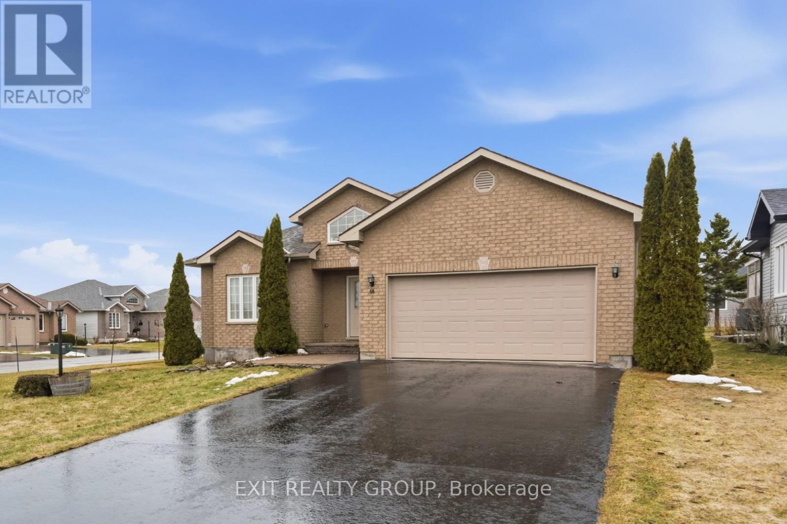 68 Maplehurst Crescent, Prince Edward County, Ontario  K0K 3L0 - Photo 3 - X12934690