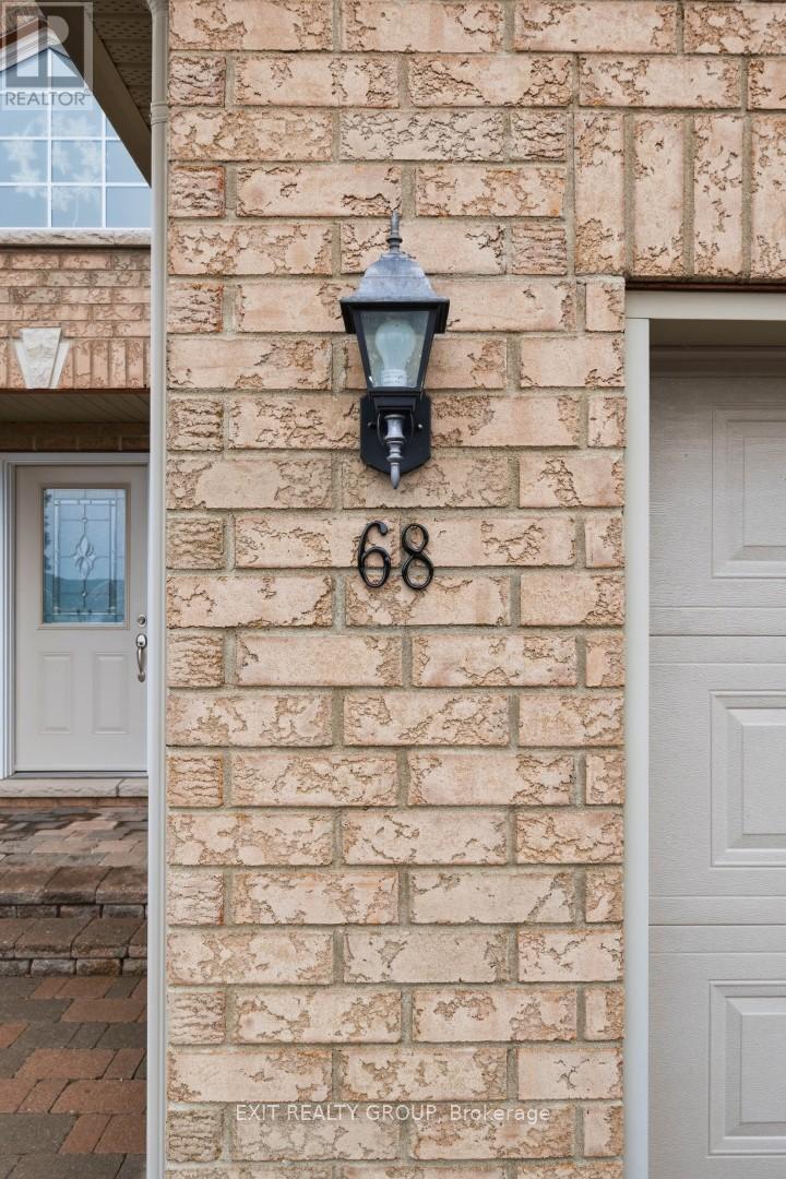 68 Maplehurst Crescent, Prince Edward County, Ontario  K0K 3L0 - Photo 5 - X12934690