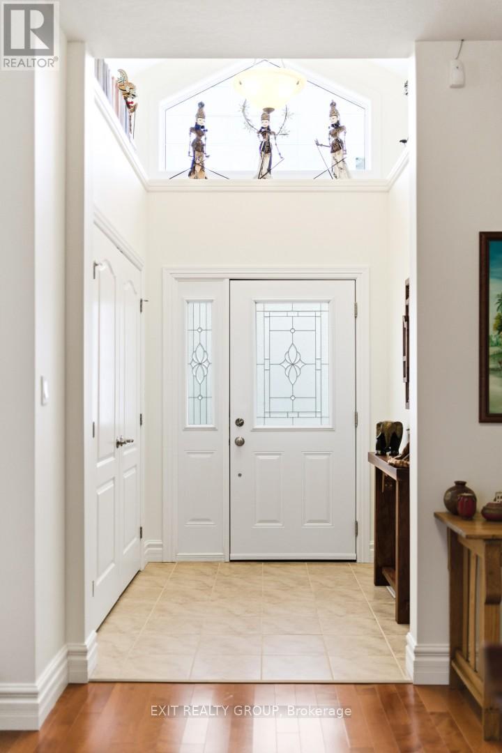 68 Maplehurst Crescent, Prince Edward County, Ontario  K0K 3L0 - Photo 7 - X12934690