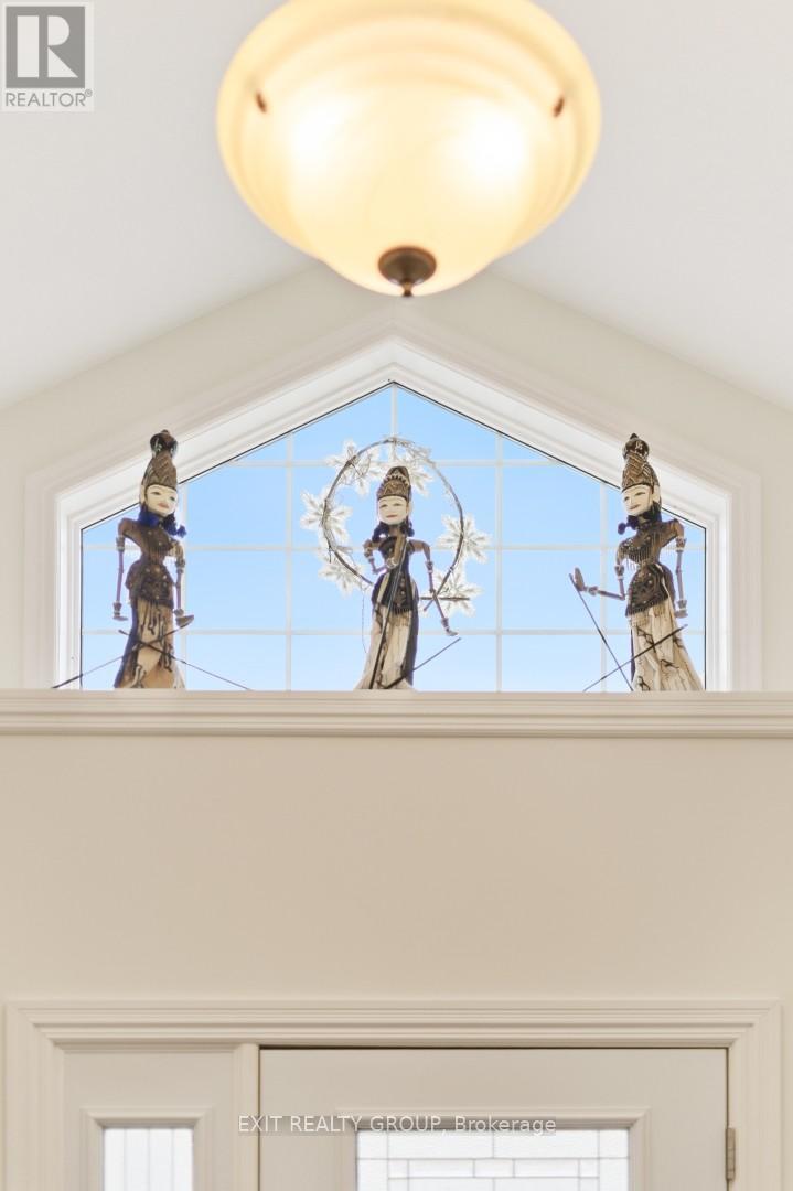 68 Maplehurst Crescent, Prince Edward County, Ontario  K0K 3L0 - Photo 8 - X12934690