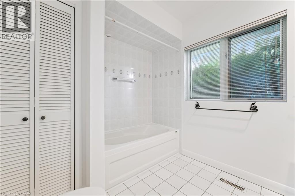 1095 Linbrook Road, Oakville, Ontario  L6J 2L2 - Photo 21 - 40797249