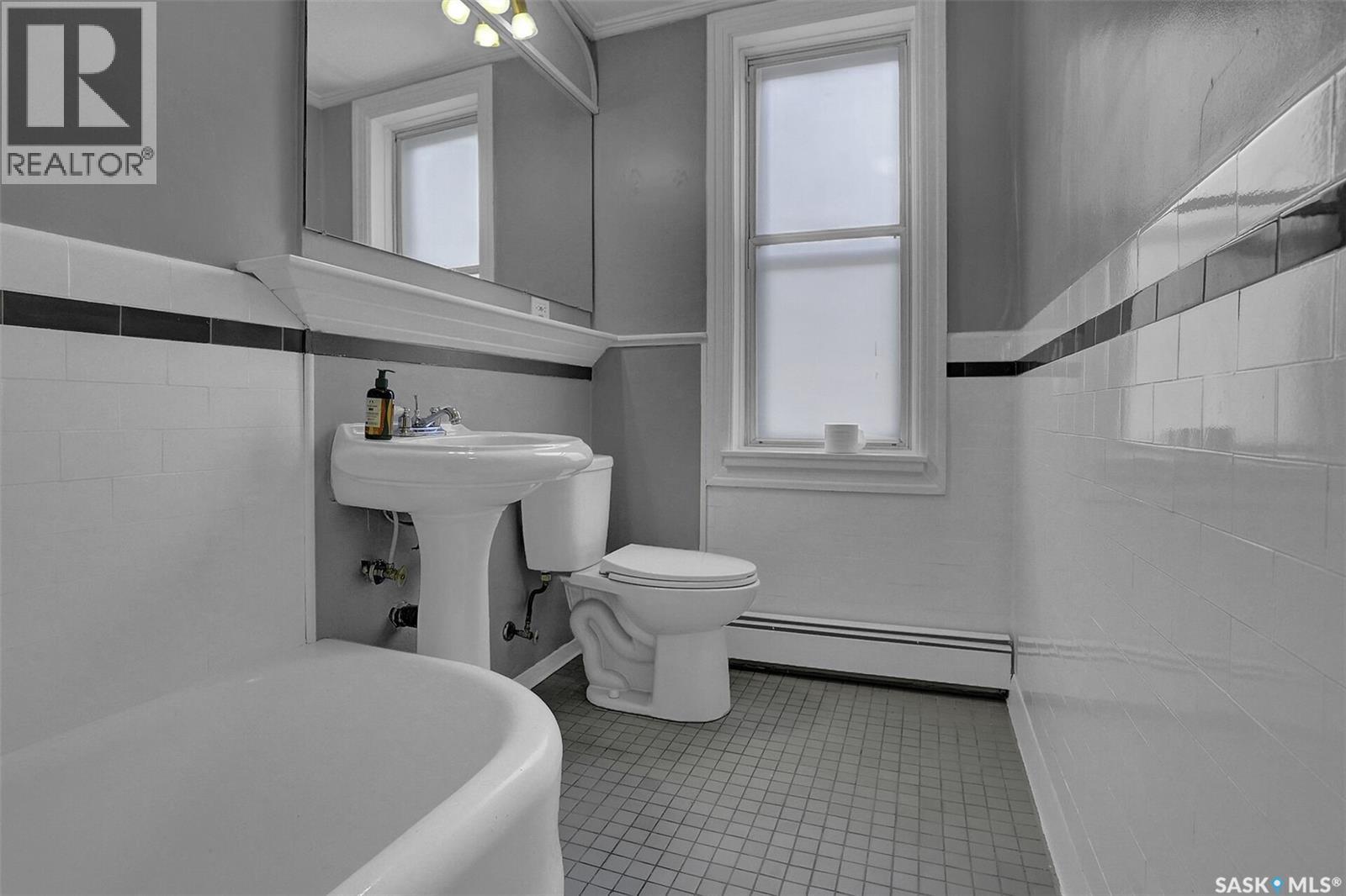 #209 2305 Victoria Avenue, Regina, Saskatchewan  S4P 0S7 - Photo 32 - SK027228