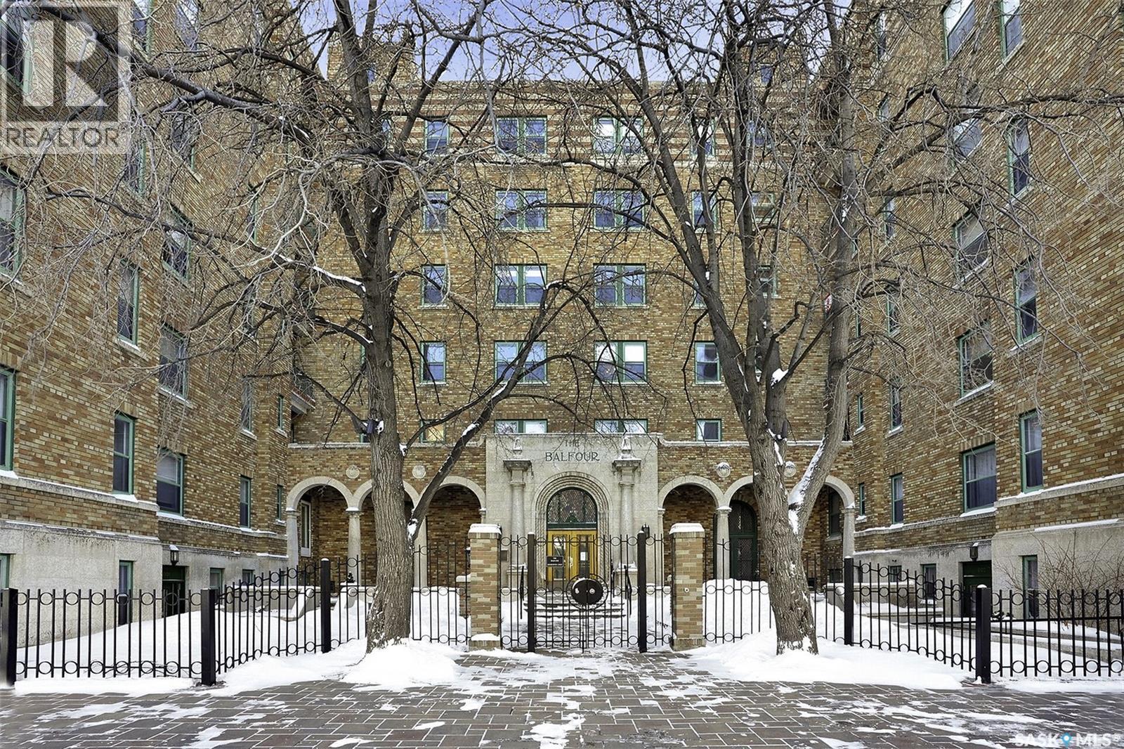 #209 2305 Victoria Avenue, Regina, Saskatchewan  S4P 0S7 - Photo 2 - SK027228