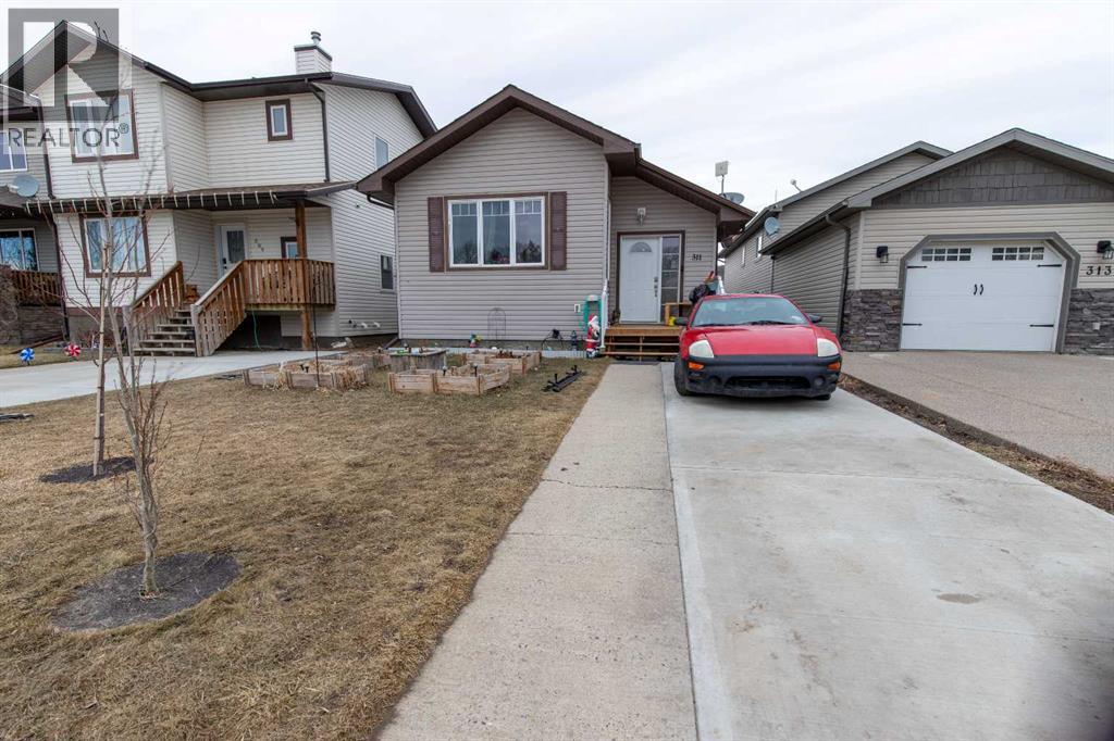 311 Barons Street, Nobleford, Alberta