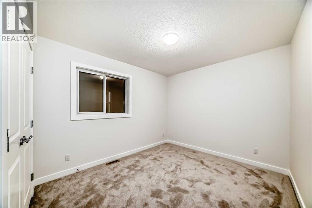 158 Valleyview Court SE, Calgary, Alberta  T2B 0K6 - Photo 30 - A2289340