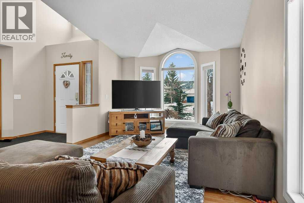 108 Hawkstone Close NW, Calgary, Alberta  T3G 3P3 - Photo 8 - A2291513