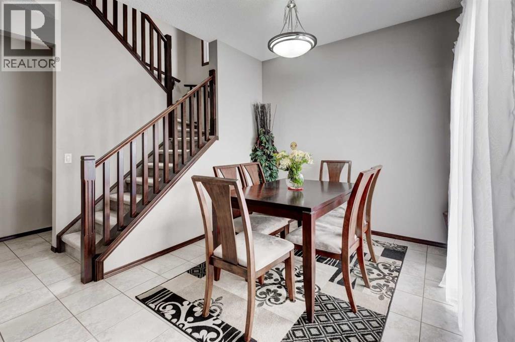 42 Everoak Green Sw, Calgary, Alberta  T2Y 0J5 - Photo 8 - A2296587