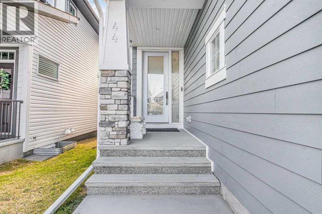 44 Ranchers Way, Okotoks, Alberta  T1S 4C8 - Photo 2 - A2297179