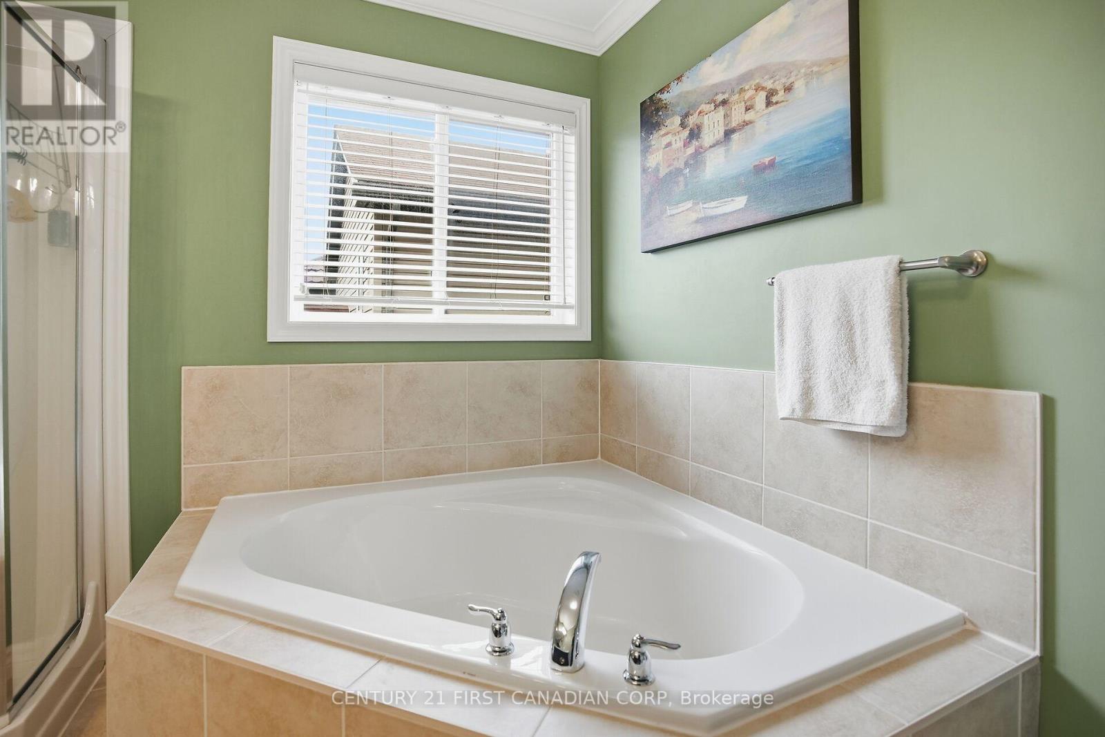 1952 Purcell Drive, London East, Ontario  N5W 0A1 - Photo 25 - X12934564