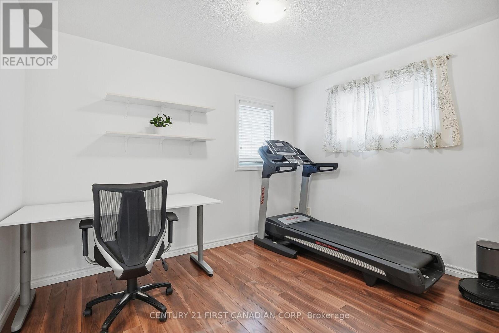 1952 Purcell Drive, London East, Ontario  N5W 0A1 - Photo 31 - X12934564