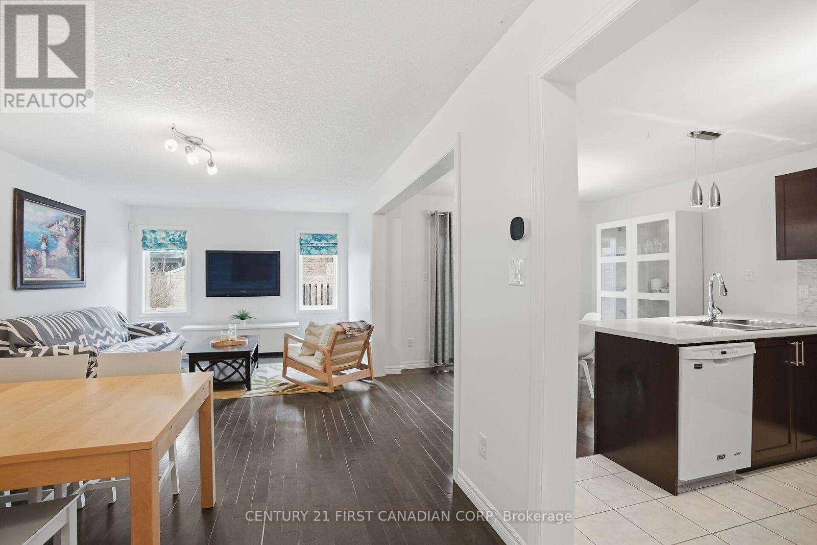 1952 Purcell Drive, London East, Ontario  N5W 0A1 - Photo 7 - X12934564