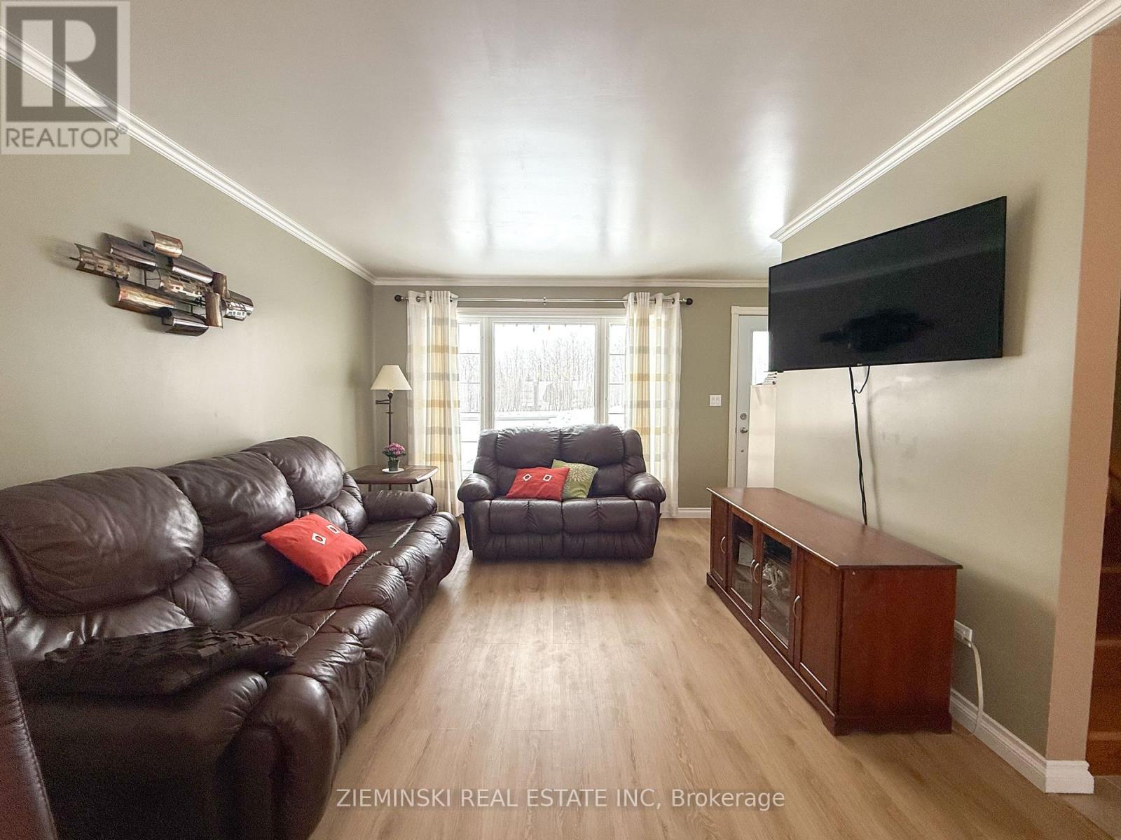 4027 Highway 11 Highway S, Black River-Matheson, Ontario  P0K 1R0 - Photo 8 - T12934576