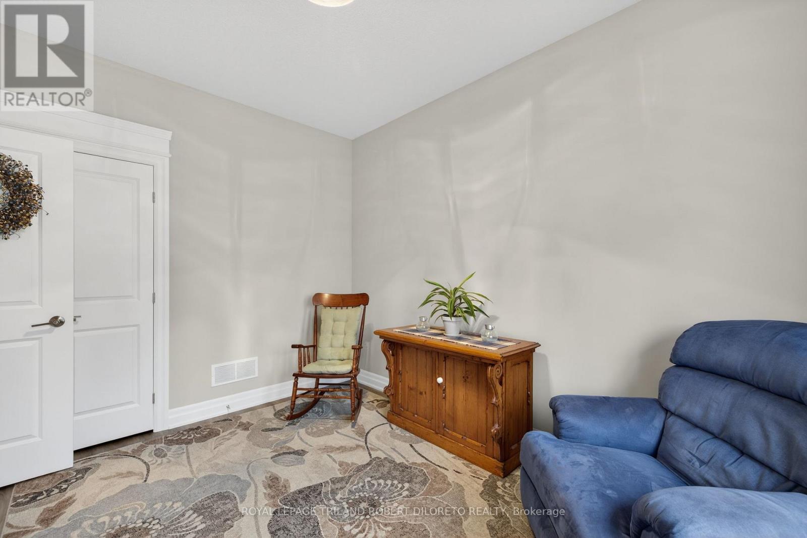 122 - 9861 Glendon Drive, Middlesex Centre, Ontario  N0L 1R0 - Photo 7 - X12934648