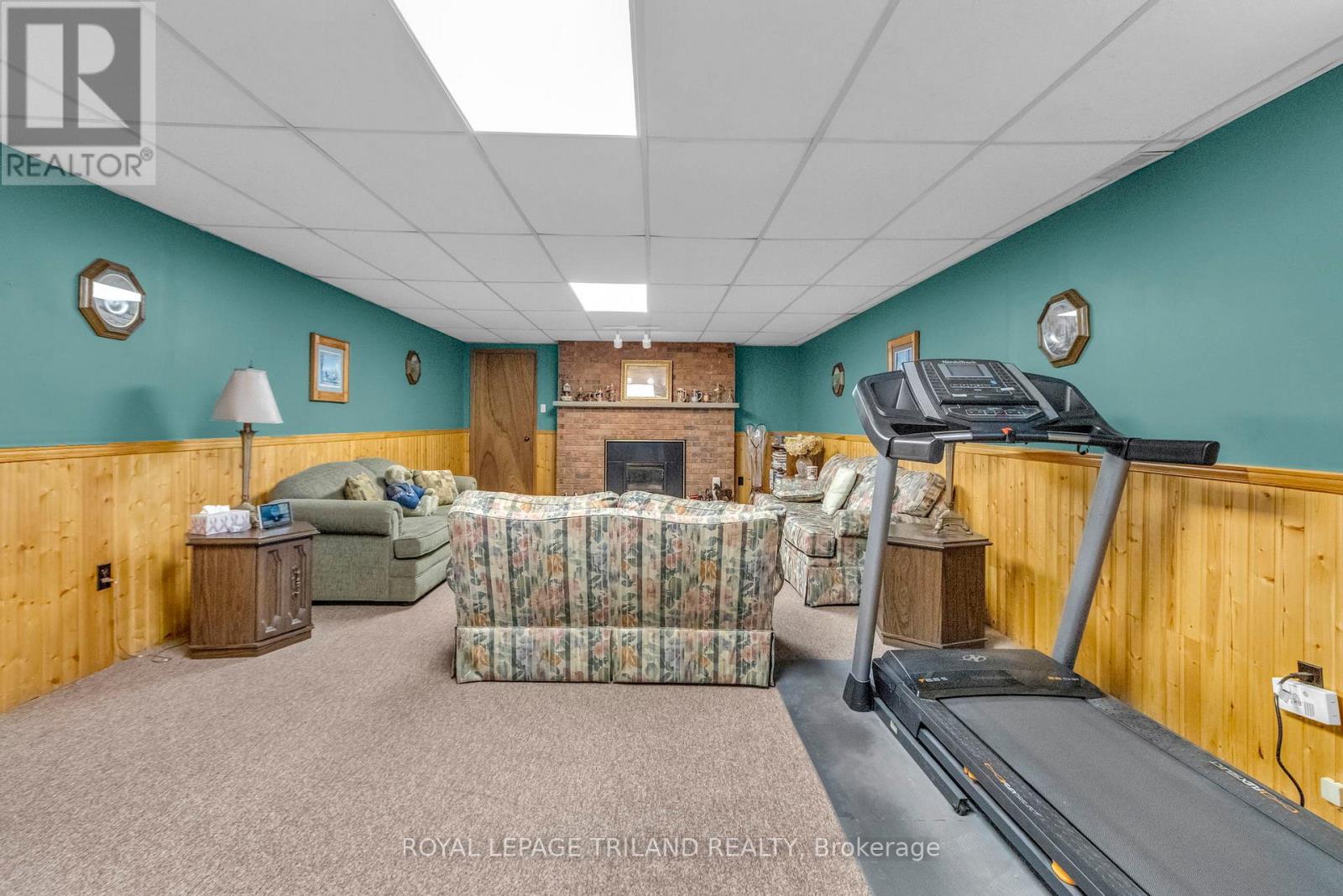 370 Station Street, North Middlesex, Ontario  N0M 2K0 - Photo 40 - X12934662