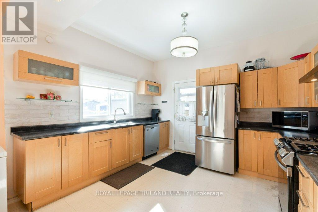 94 Steele Street, St. Thomas, Ontario  N5R 2Y5 - Photo 15 - X12934716