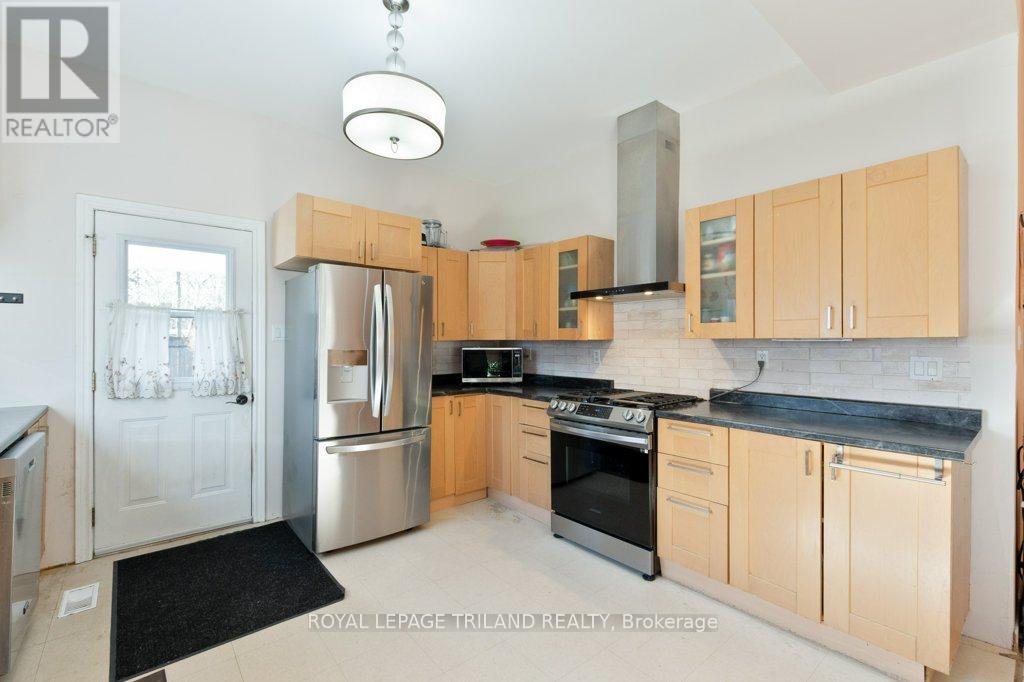 94 Steele Street, St. Thomas, Ontario  N5R 2Y5 - Photo 17 - X12934716