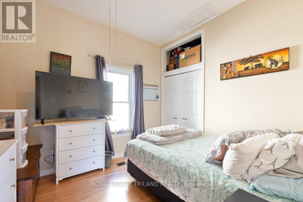 94 Steele Street, St. Thomas, Ontario  N5R 2Y5 - Photo 8 - X12934716