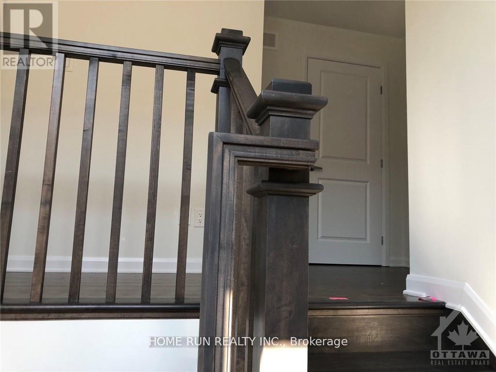 168 Namaste Walk, Ottawa, Ontario  K2J 0K6 - Photo 12 - X12934668