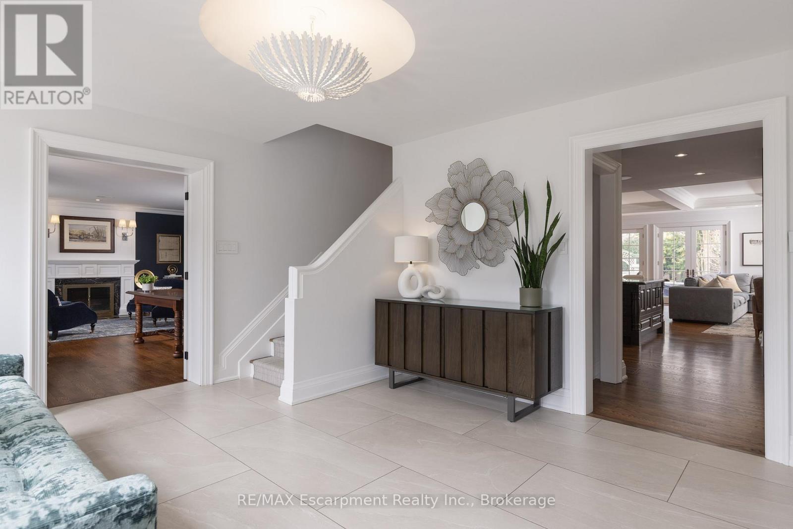 146 Abbey Court, Oakville, Ontario  L6J 4L1 - Photo 11 - W12934694