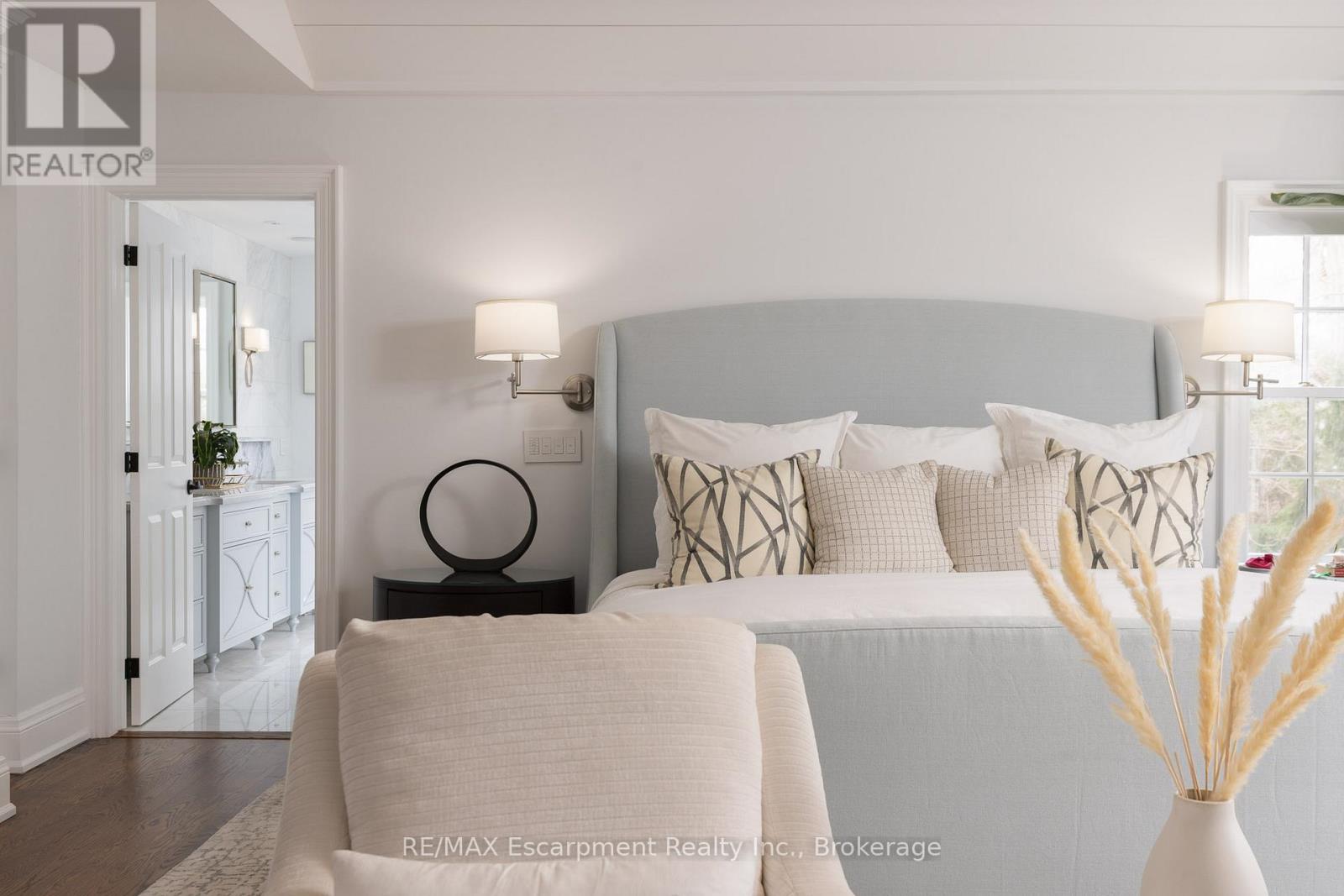 146 Abbey Court, Oakville, Ontario  L6J 4L1 - Photo 27 - W12934694