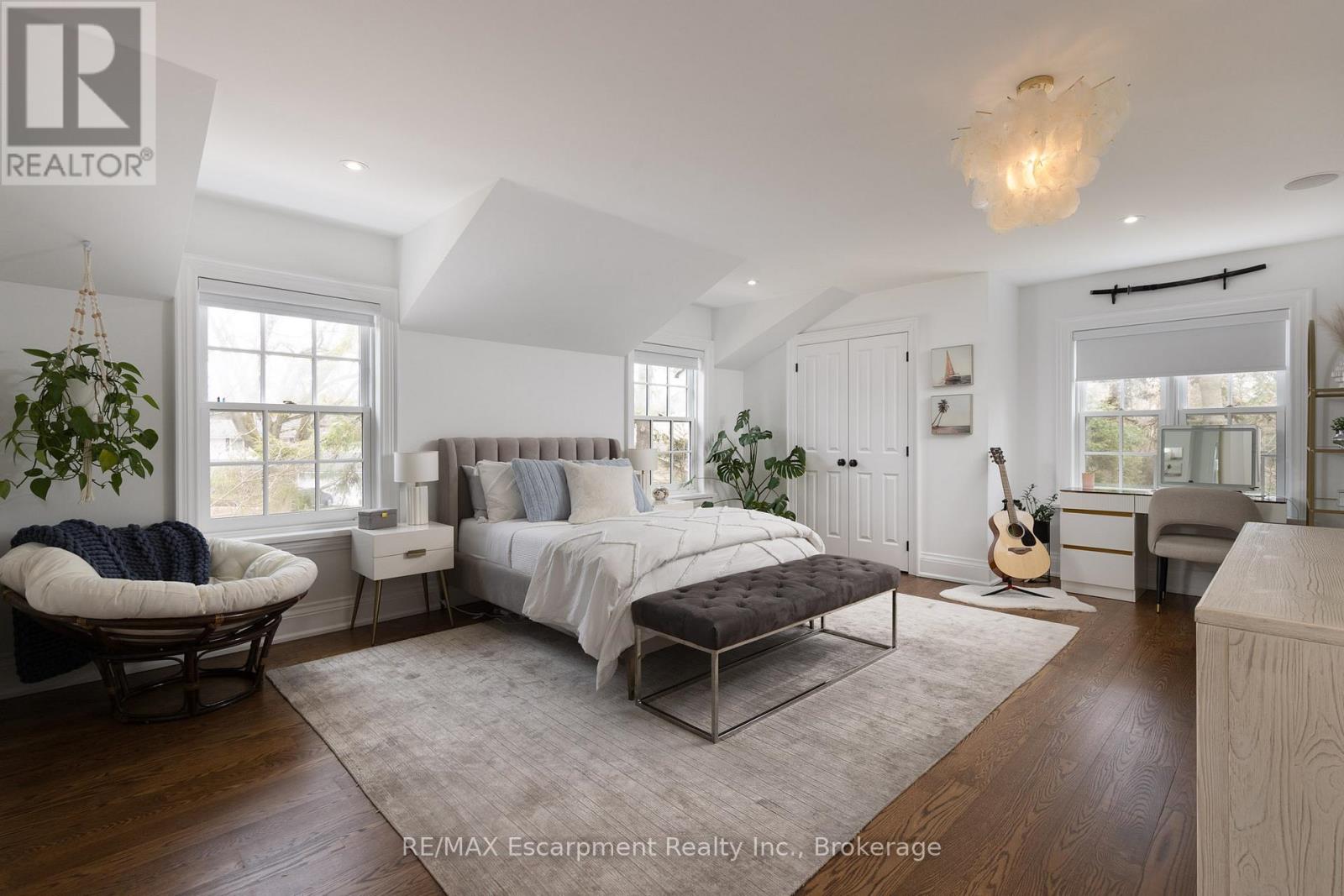 146 Abbey Court, Oakville, Ontario  L6J 4L1 - Photo 30 - W12934694