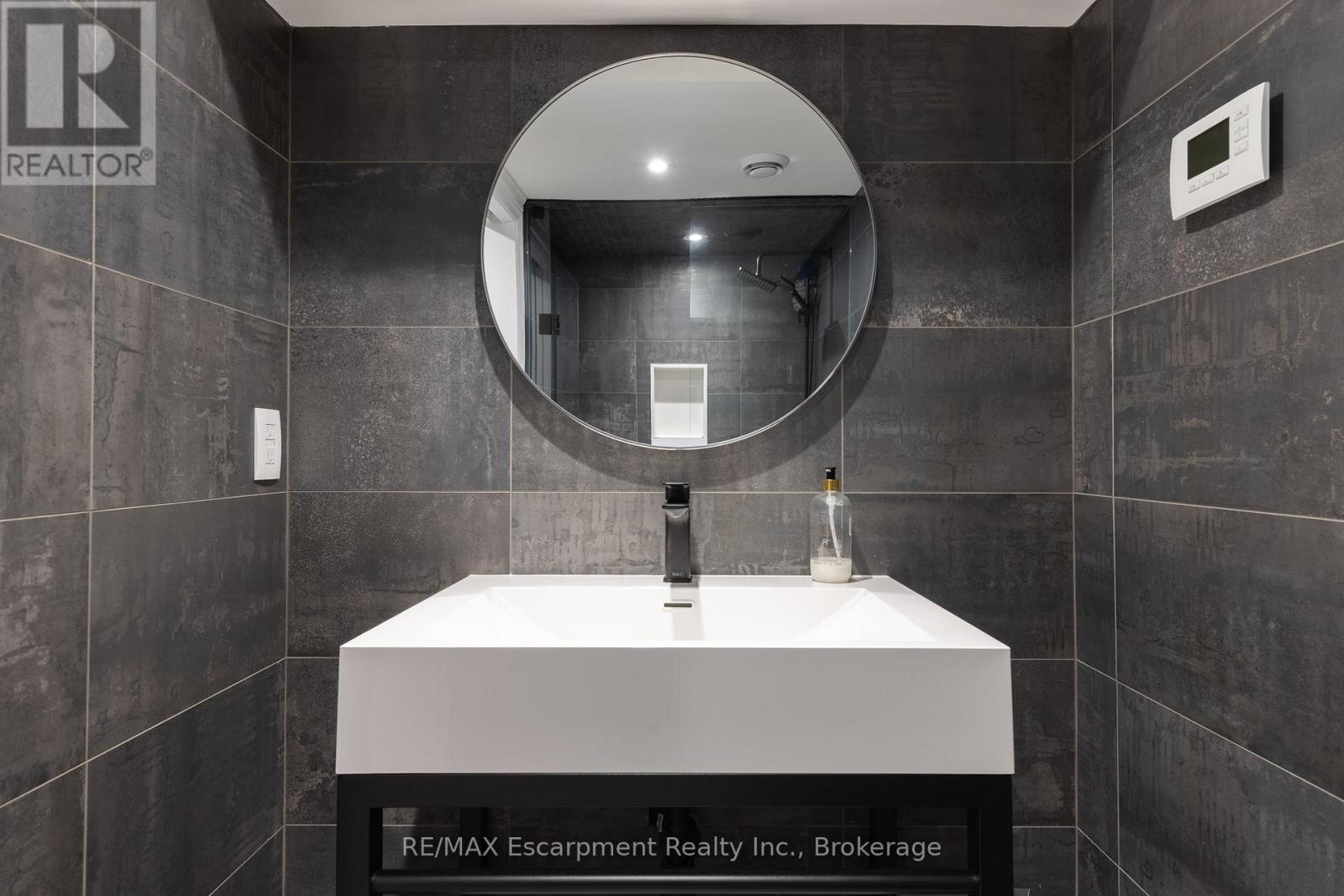 146 Abbey Court, Oakville, Ontario  L6J 4L1 - Photo 40 - W12934694