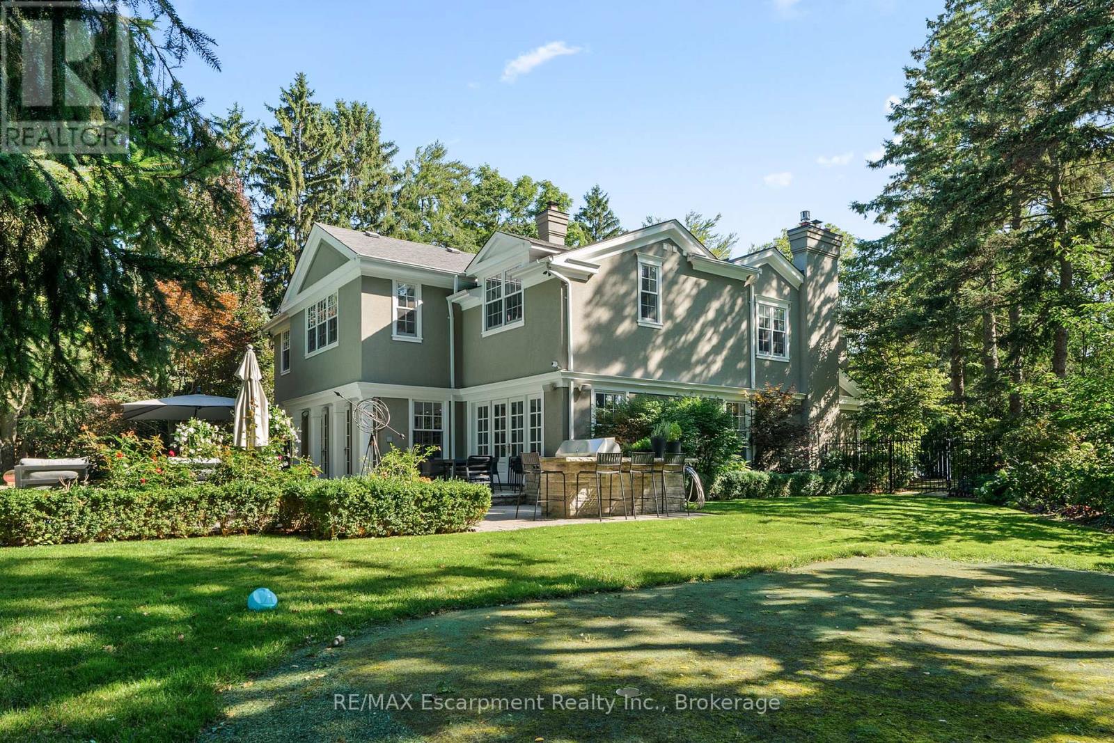 146 Abbey Court, Oakville, Ontario  L6J 4L1 - Photo 9 - W12934694