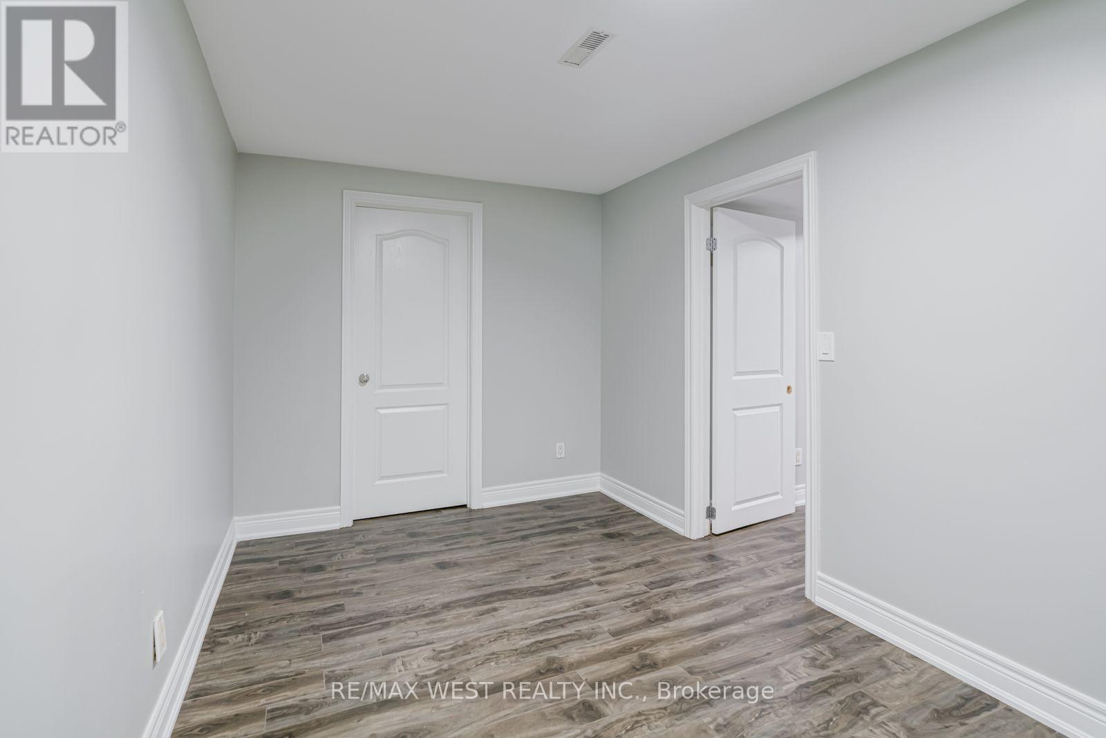 101 Tall Grass Trail, Vaughan, Ontario  L4L 3J3 - Photo 36 - N12934392