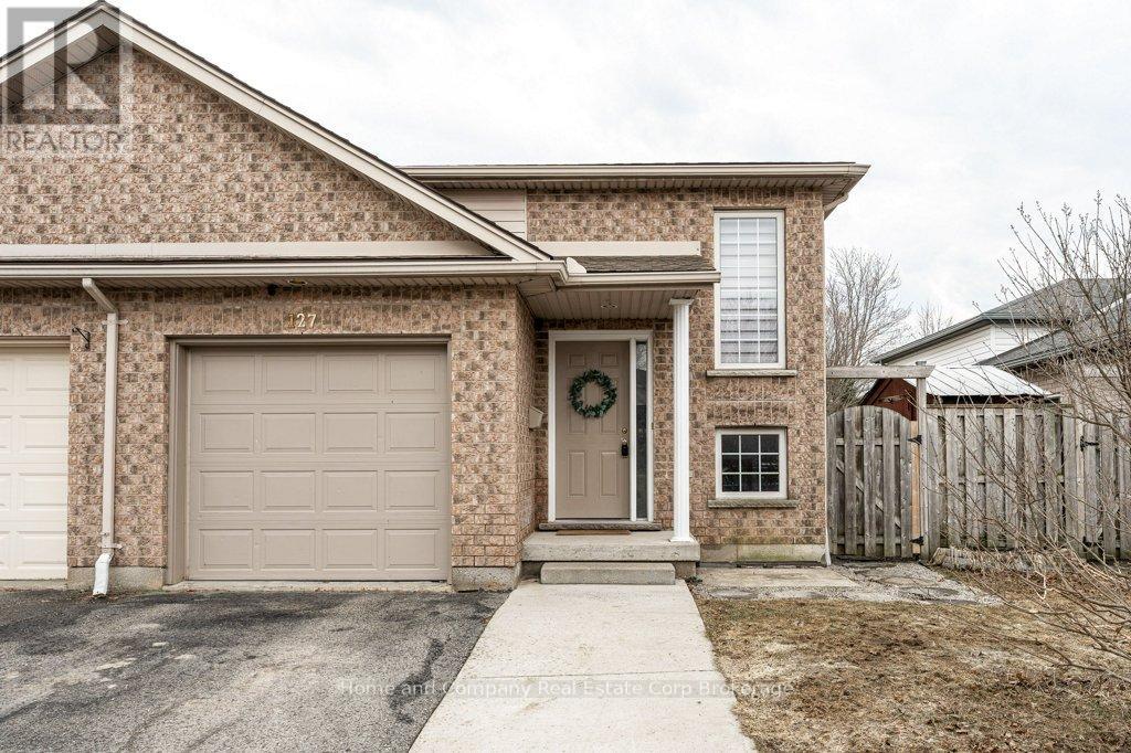 127 WALSH CRESCENT, Stratford, Ontario