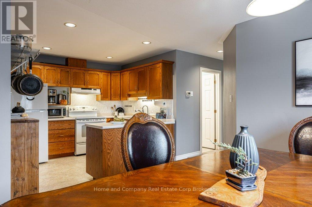 127 Walsh Crescent, Stratford, Ontario  N5A 7X7 - Photo 12 - X12934540