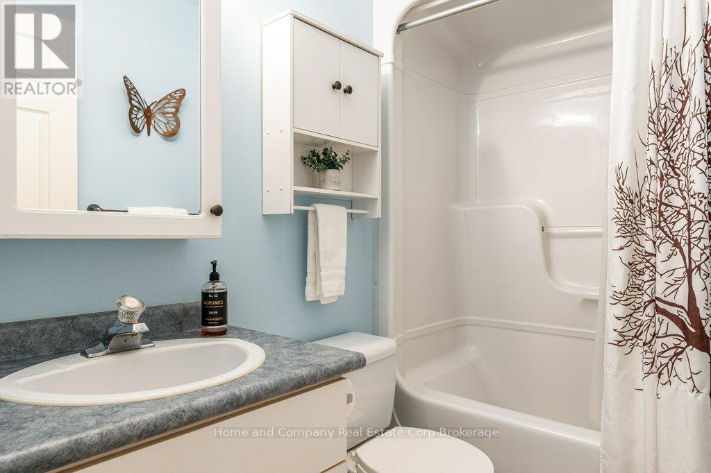 127 Walsh Crescent, Stratford, Ontario  N5A 7X7 - Photo 16 - X12934540