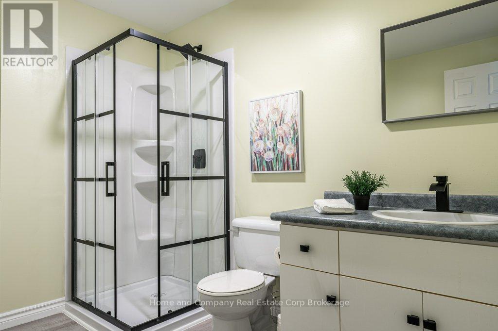 127 Walsh Crescent, Stratford, Ontario  N5A 7X7 - Photo 26 - X12934540