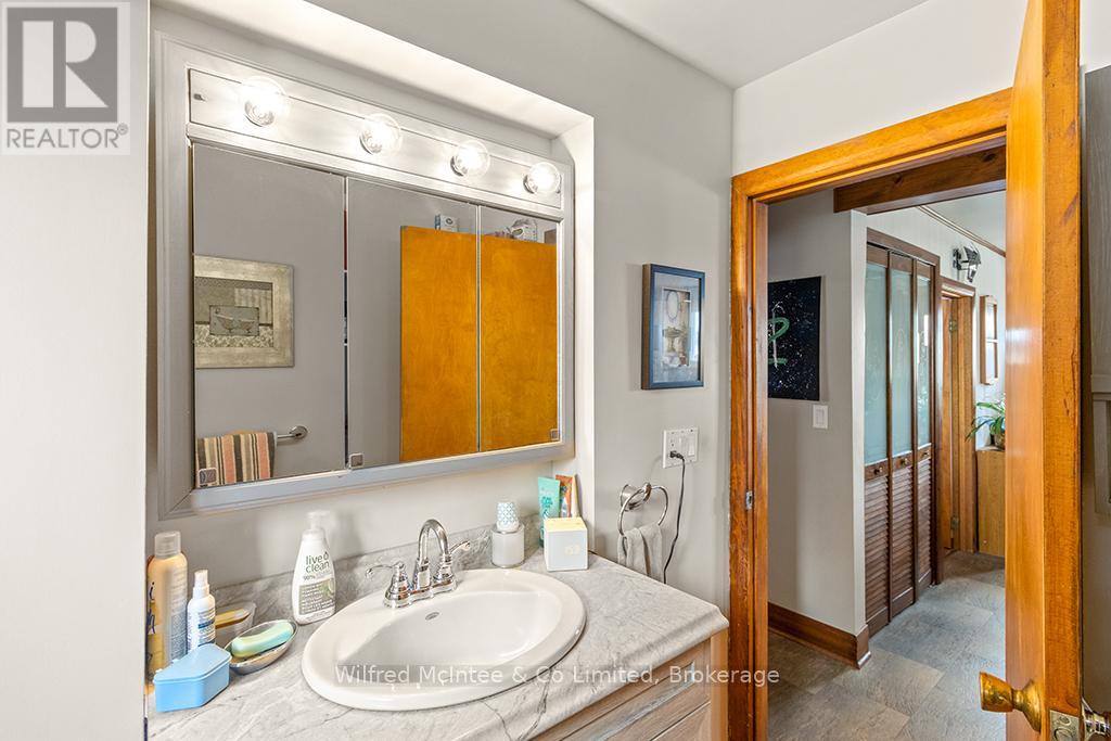 401395 Grey Rd 4, West Grey, Ontario  N4N 3B8 - Photo 17 - X12934582