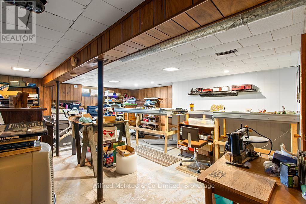 401395 Grey Rd 4, West Grey, Ontario  N4N 3B8 - Photo 28 - X12934582