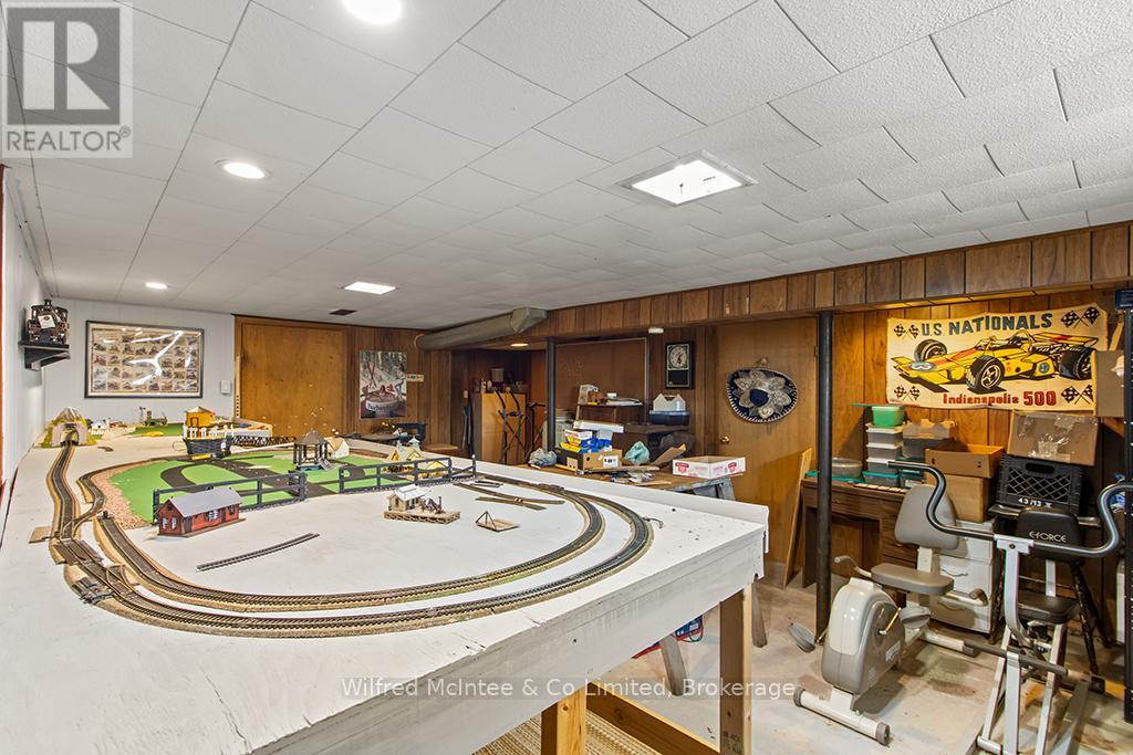 401395 Grey Rd 4, West Grey, Ontario  N4N 3B8 - Photo 29 - X12934582