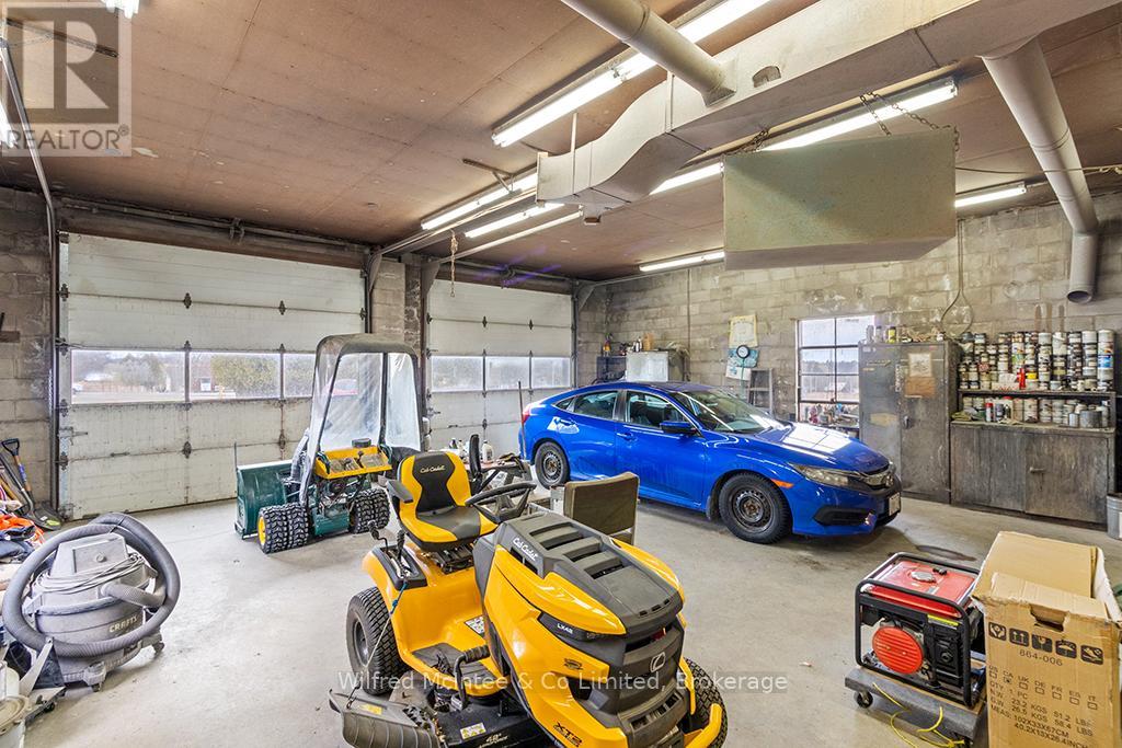 401395 Grey Rd 4, West Grey, Ontario  N4N 3B8 - Photo 37 - X12934582