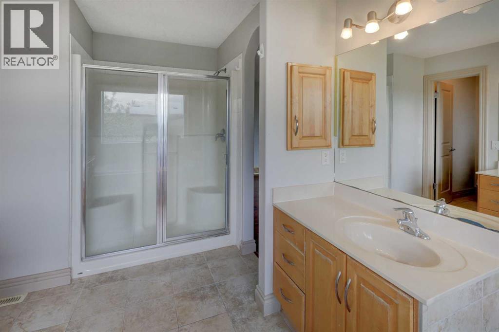 112 Cougarstone Manor Sw, Calgary, Alberta  T3H 5N4 - Photo 19 - A2261850