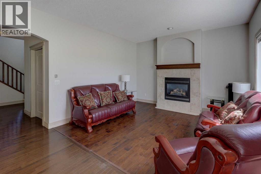 112 Cougarstone Manor Sw, Calgary, Alberta  T3H 5N4 - Photo 9 - A2261850