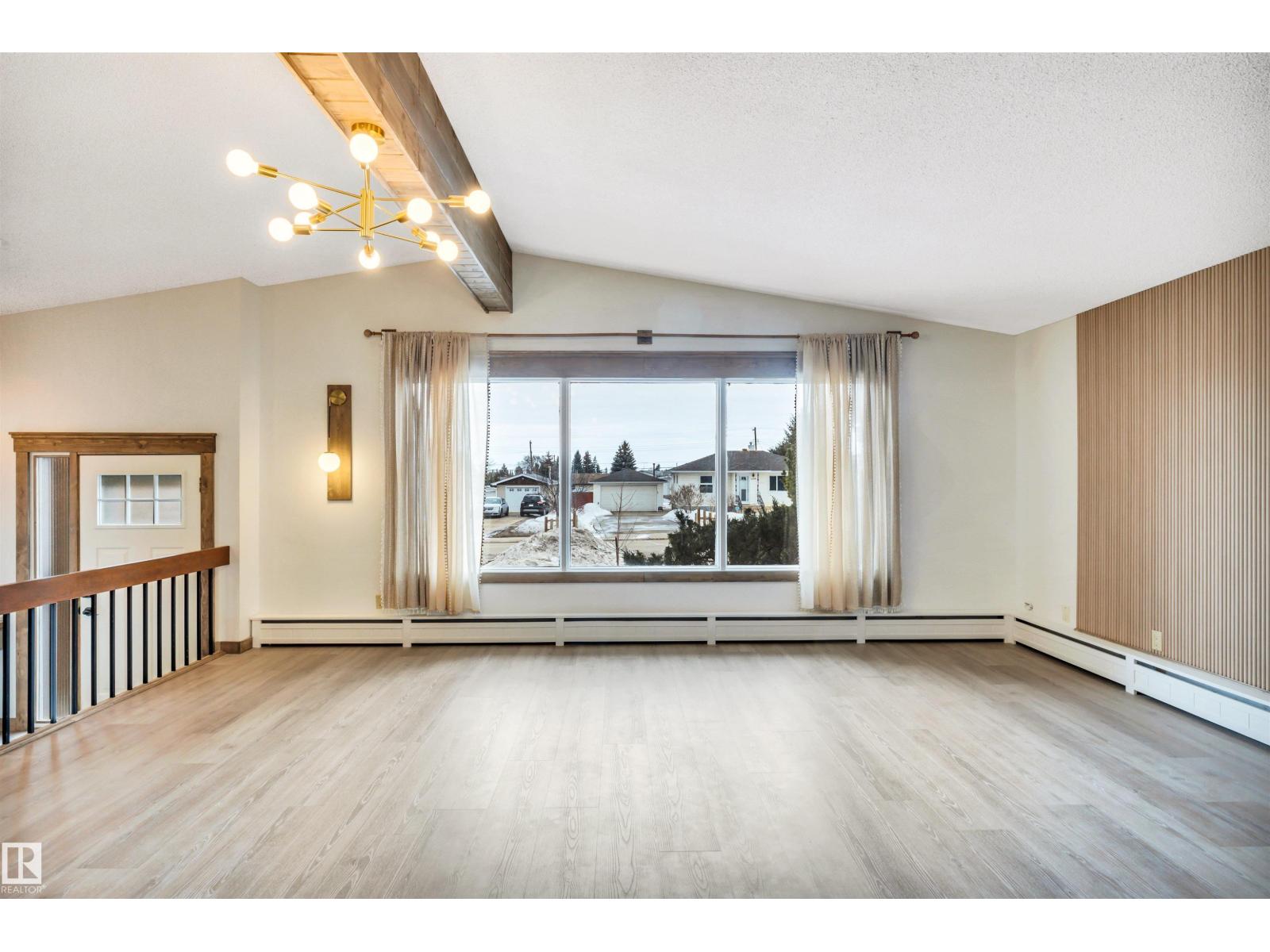 5209 45 Av, Vegreville, Alberta  T9C 1A2 - Photo 8 - E4478493