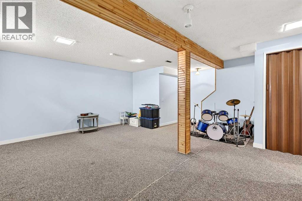 95 Woodglen Grove Sw, Calgary, Alberta  T2W 4J9 - Photo 35 - A2294678