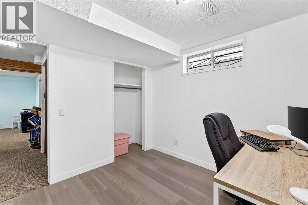 95 Woodglen Grove Sw, Calgary, Alberta  T2W 4J9 - Photo 40 - A2294678