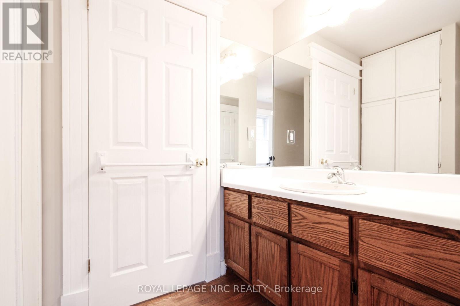 15 South Drive S, St. Catharines, Ontario  L2R 4T9 - Photo 19 - X12934542