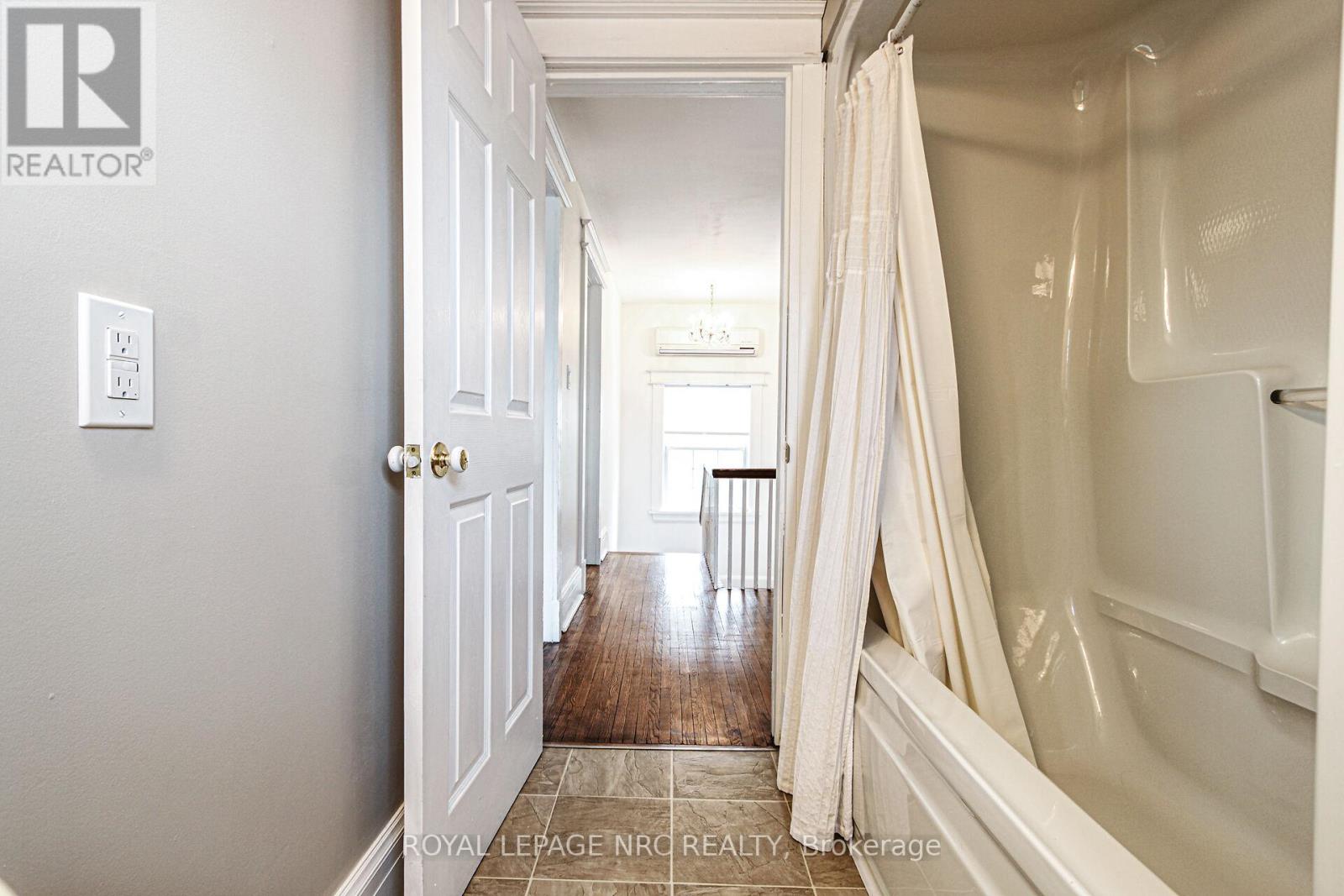 15 South Drive S, St. Catharines, Ontario  L2R 4T9 - Photo 23 - X12934542