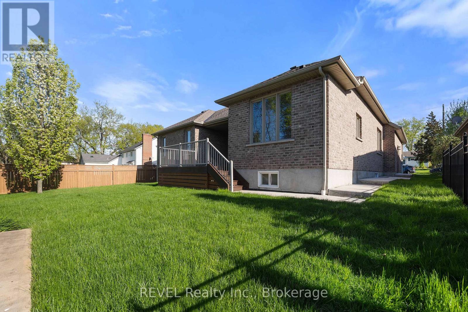 39 Hurricane Road, Pelham, Ontario  L0S 1E3 - Photo 45 - X12934634