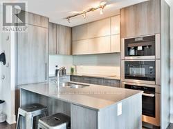 409 - 170 Avenue Road, Toronto, Ontario  M5R 0A4 - Photo 6 - C12934534