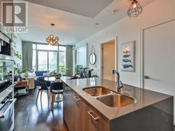 409 - 170 Avenue Road, Toronto, Ontario  M5R 0A4 - Photo 9 - C12934534