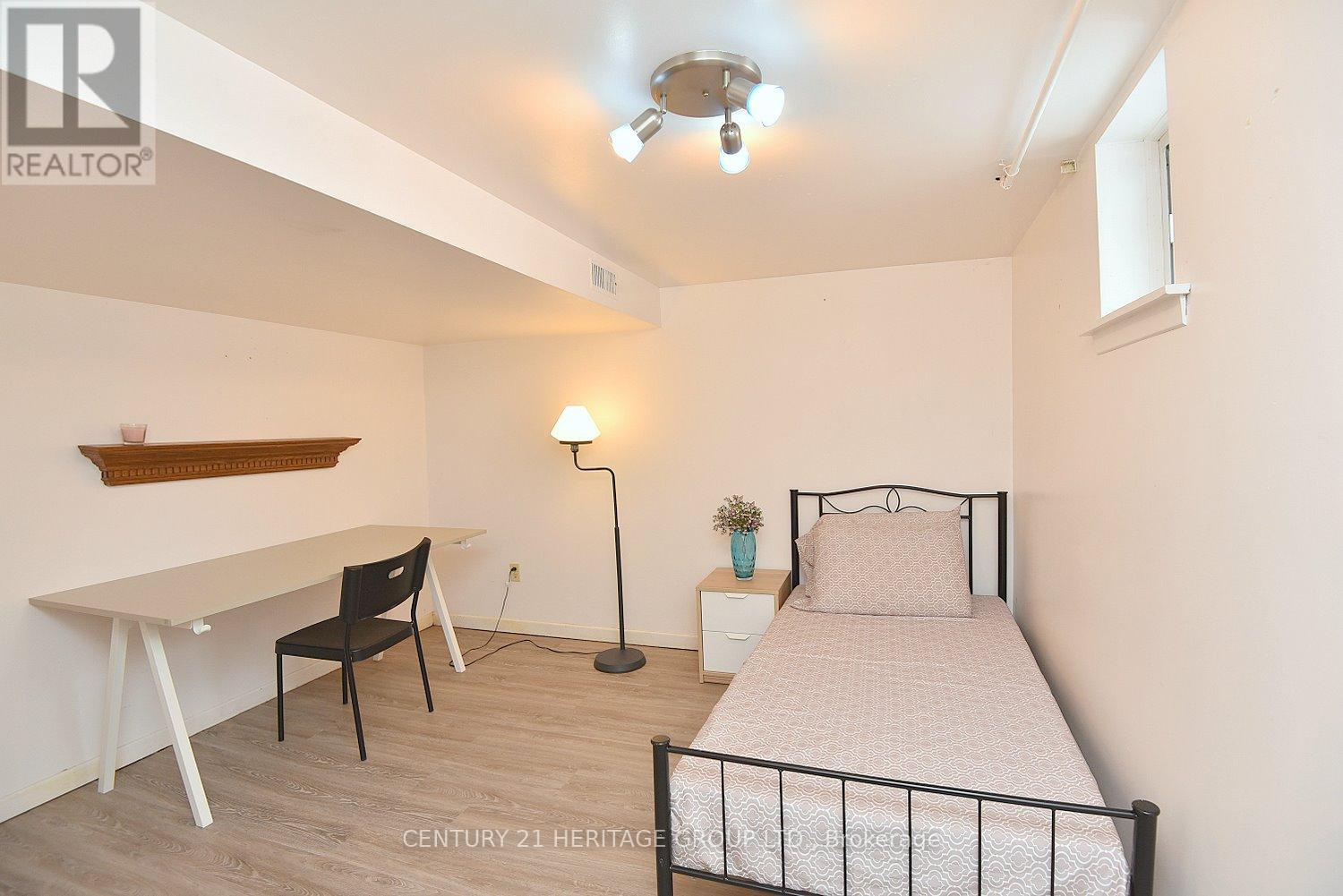 1022 Willowdale Avenue, Toronto (Newtonbrook East), Ontario  M2M 3E1 - Photo 33 - C12934590